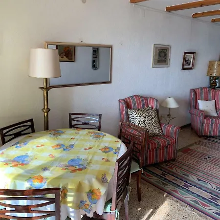 Awaydays - 317 - Duplex Style 1st Sea Line Apartment *