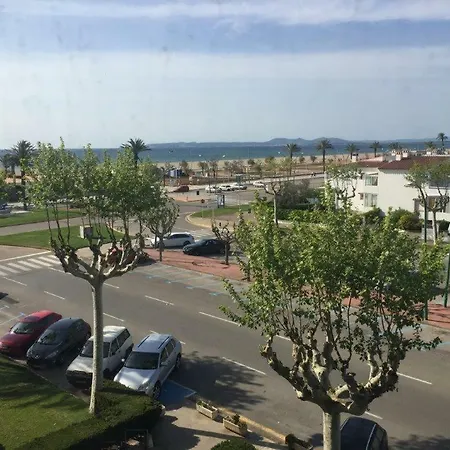 Apartment Awaydays - 317 - Duplex Style 1st Sea Line Empuriabrava